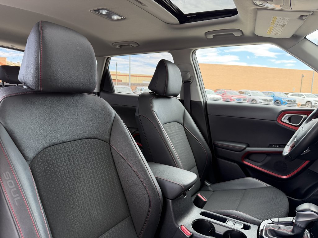 Used 2025 Kia Soul GT-Line w/ GT-Line Technology Package FWD image 40
