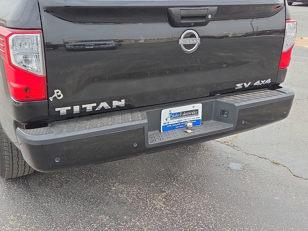 Used 2023 Nissan Titan SV AWD/4WD image 18