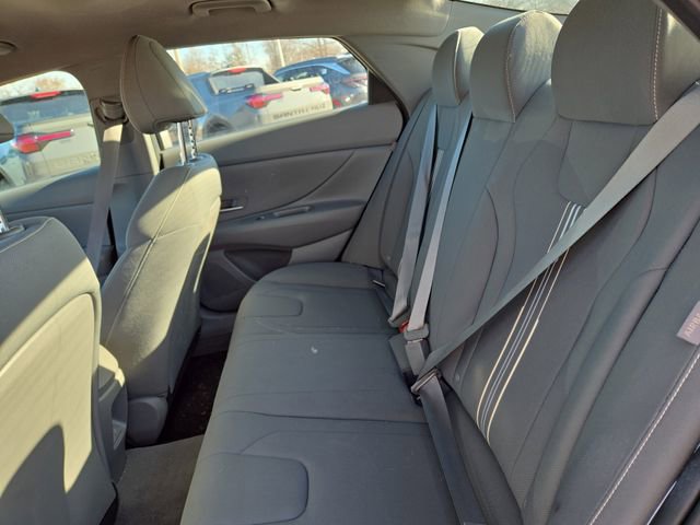 Certified 2024 Hyundai Elantra SEL image 24