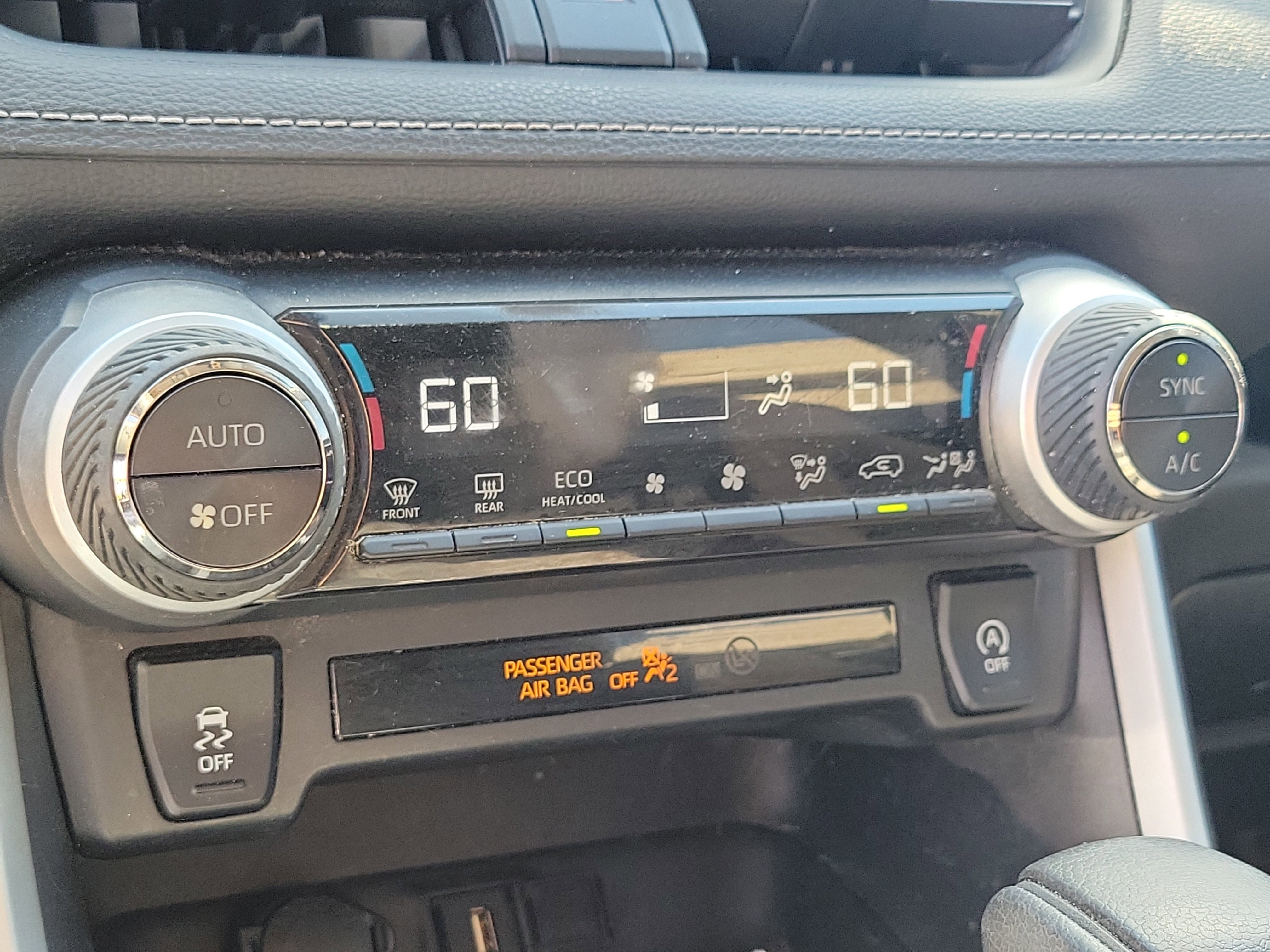 Used 2020 Toyota RAV4 XLE w/ All Weather Liner Package image 27