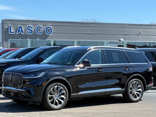 Used 2025 Lincoln Aviator Reserve w/ Illumination Package image 1
