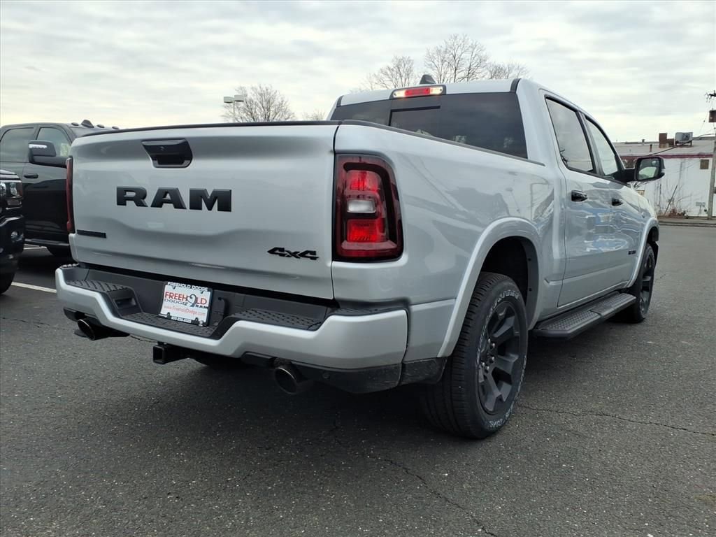 New 2026 RAM 1500 4x4 Crew Cab image 15