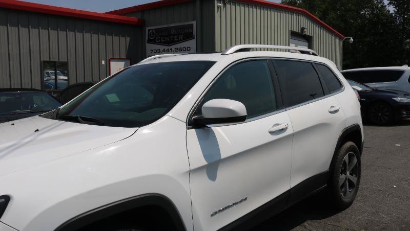 Used 2021 Jeep Cherokee Limited w/ Elite Package AWD/4WD image 4