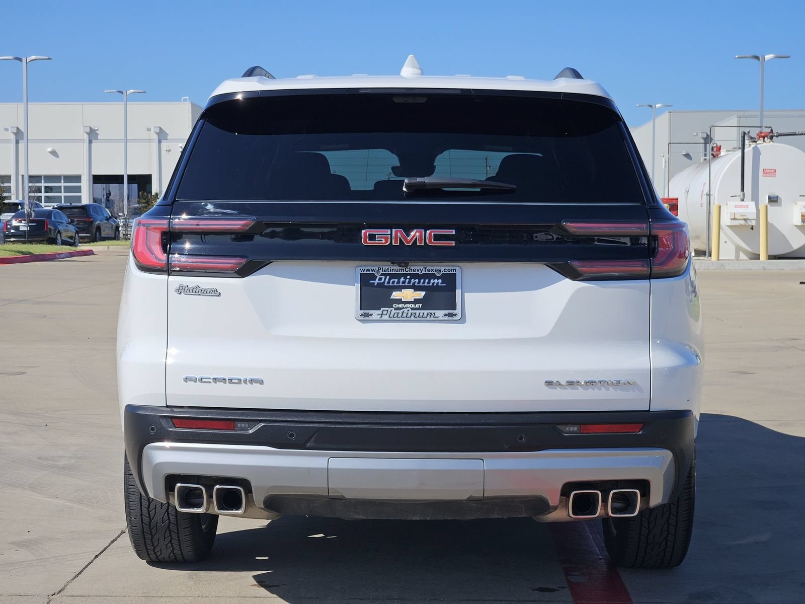 Certified 2026 GMC Acadia Elevation w/ Elevation Premium Package FWD image 8