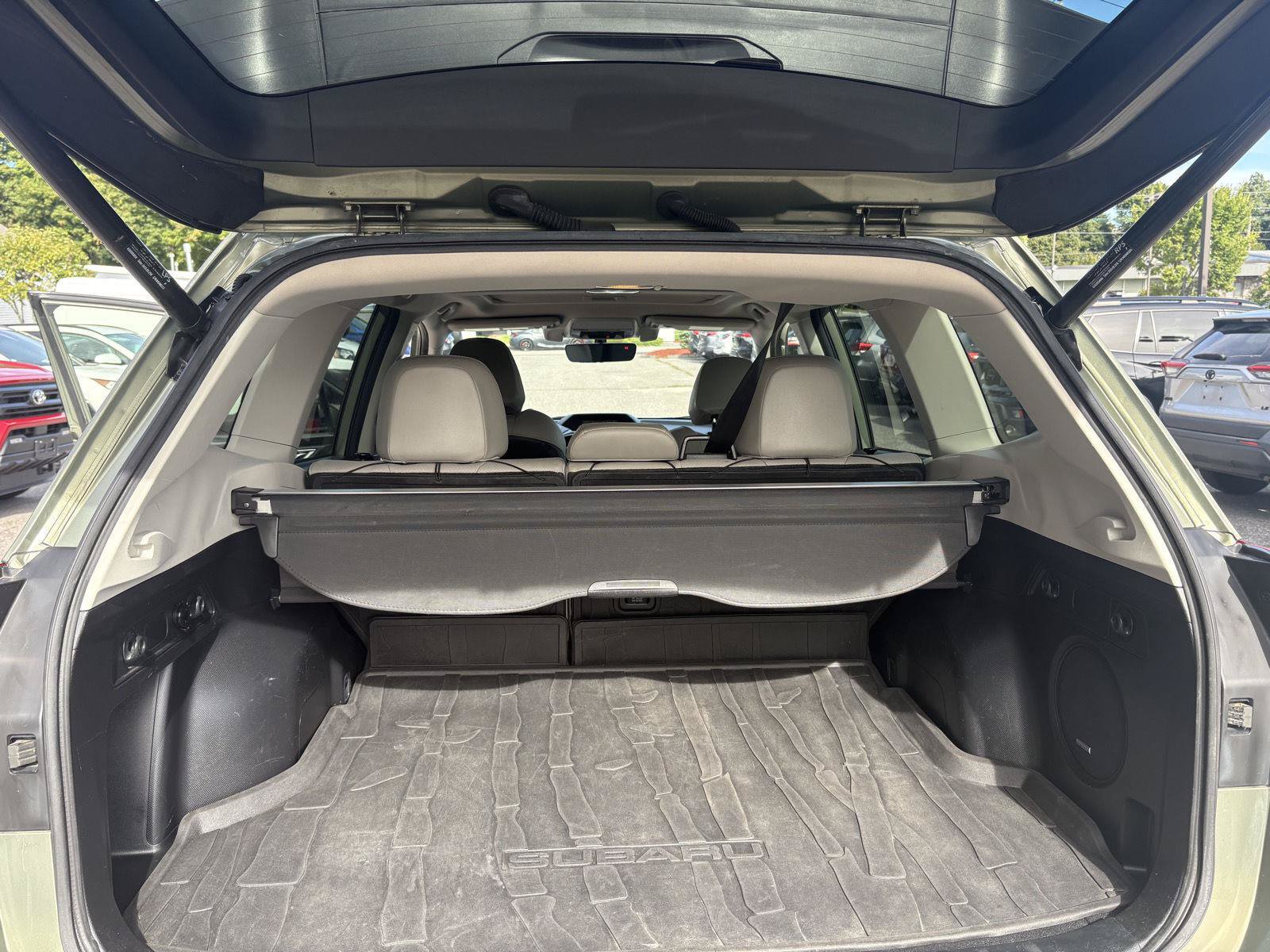 Used 2020 Subaru Forester Limited AWD/4WD image 29