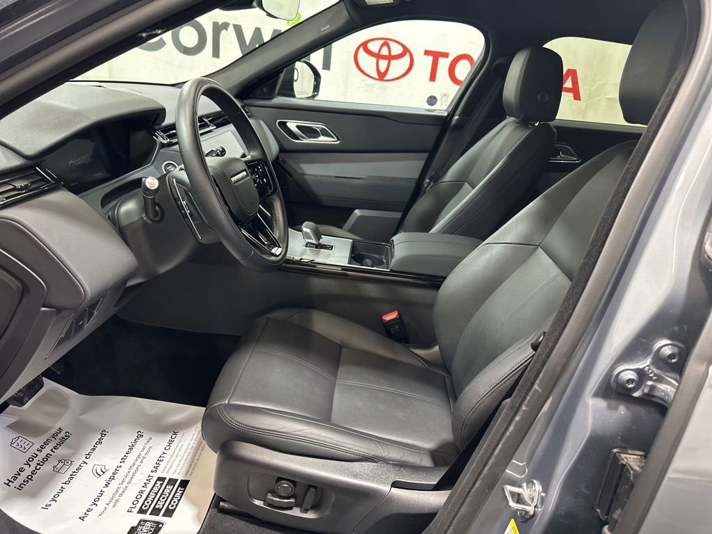 Used 2025 Land Rover Range Rover Velar S image 24