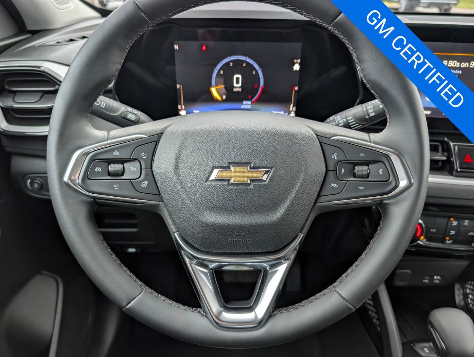 Used 2024 Chevrolet TrailBlazer LT w/ LT Cold Weather Package image 11