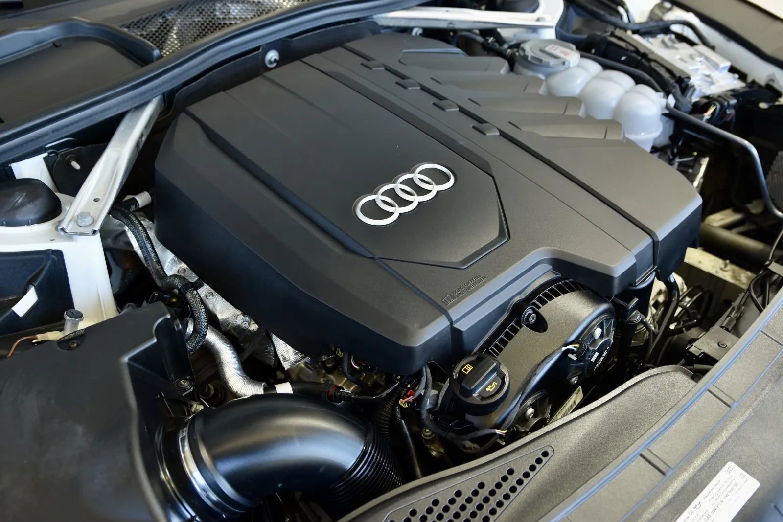 Used 2025 Audi A5 2.0T Premium Plus AWD/4WD image 29