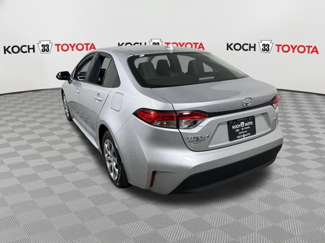 Certified 2025 Toyota Corolla LE FWD image 6