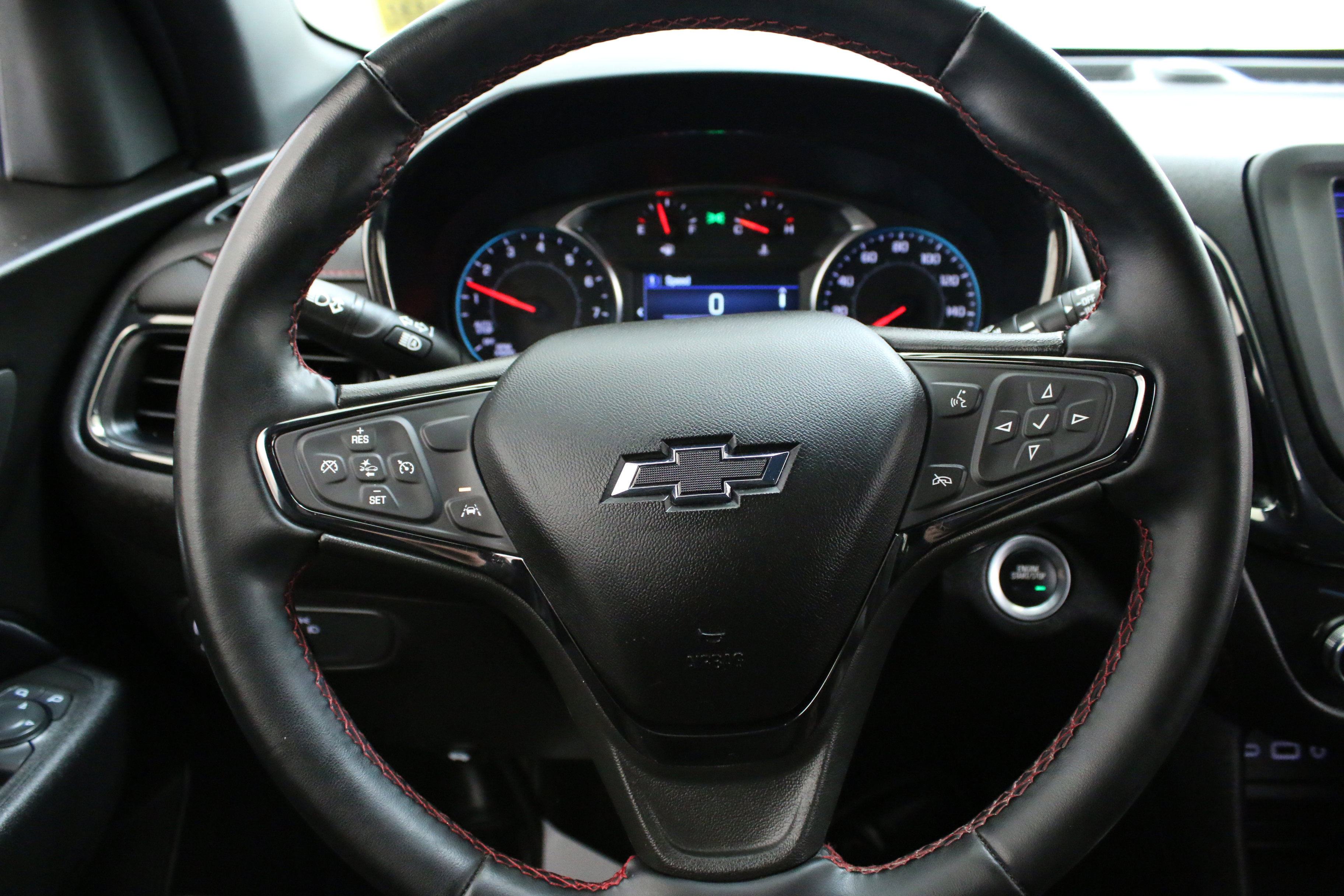 Certified 2023 Chevrolet Equinox RS AWD/4WD image 9