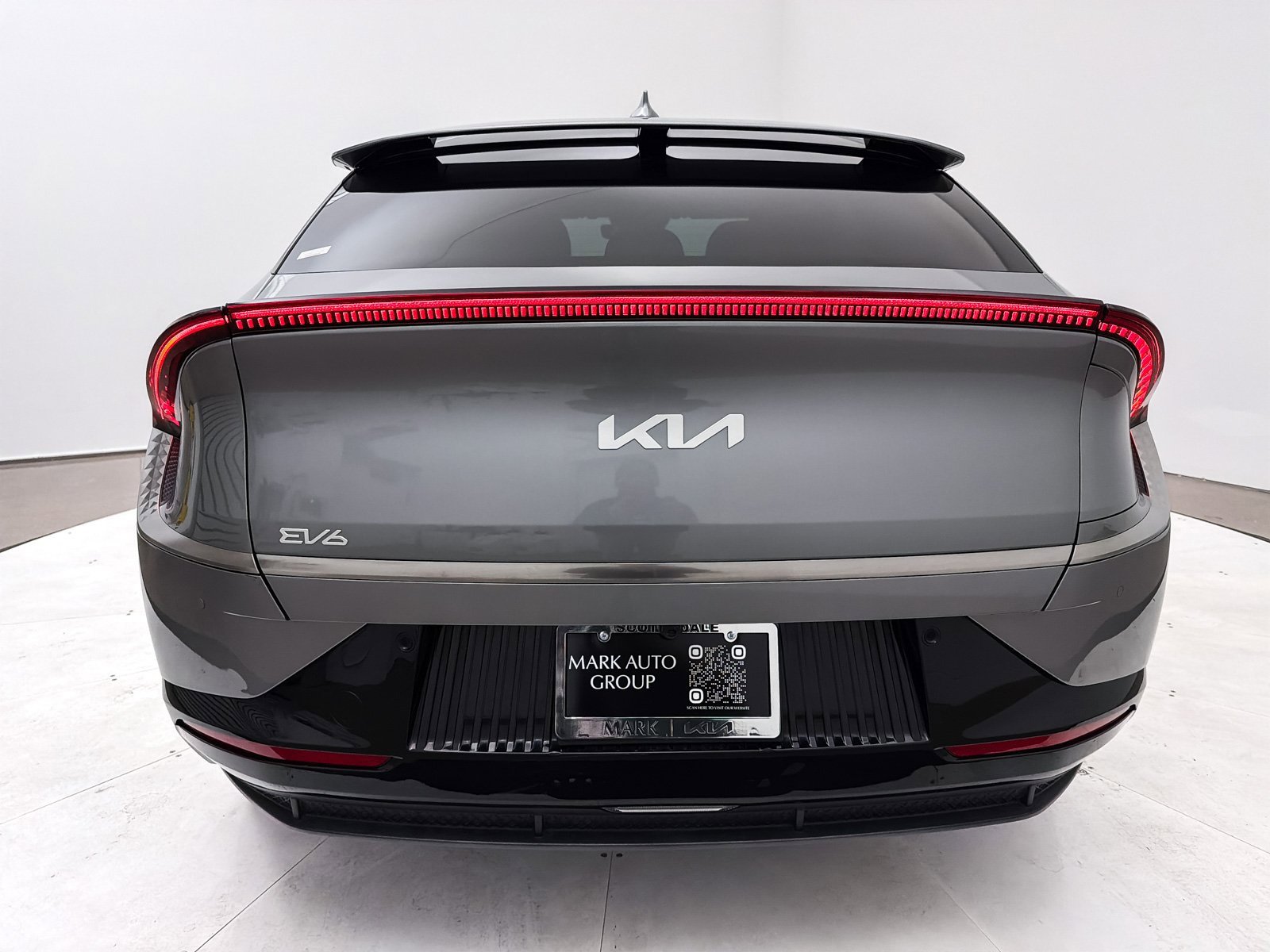 Used 2022 Kia EV6 Wind image 17