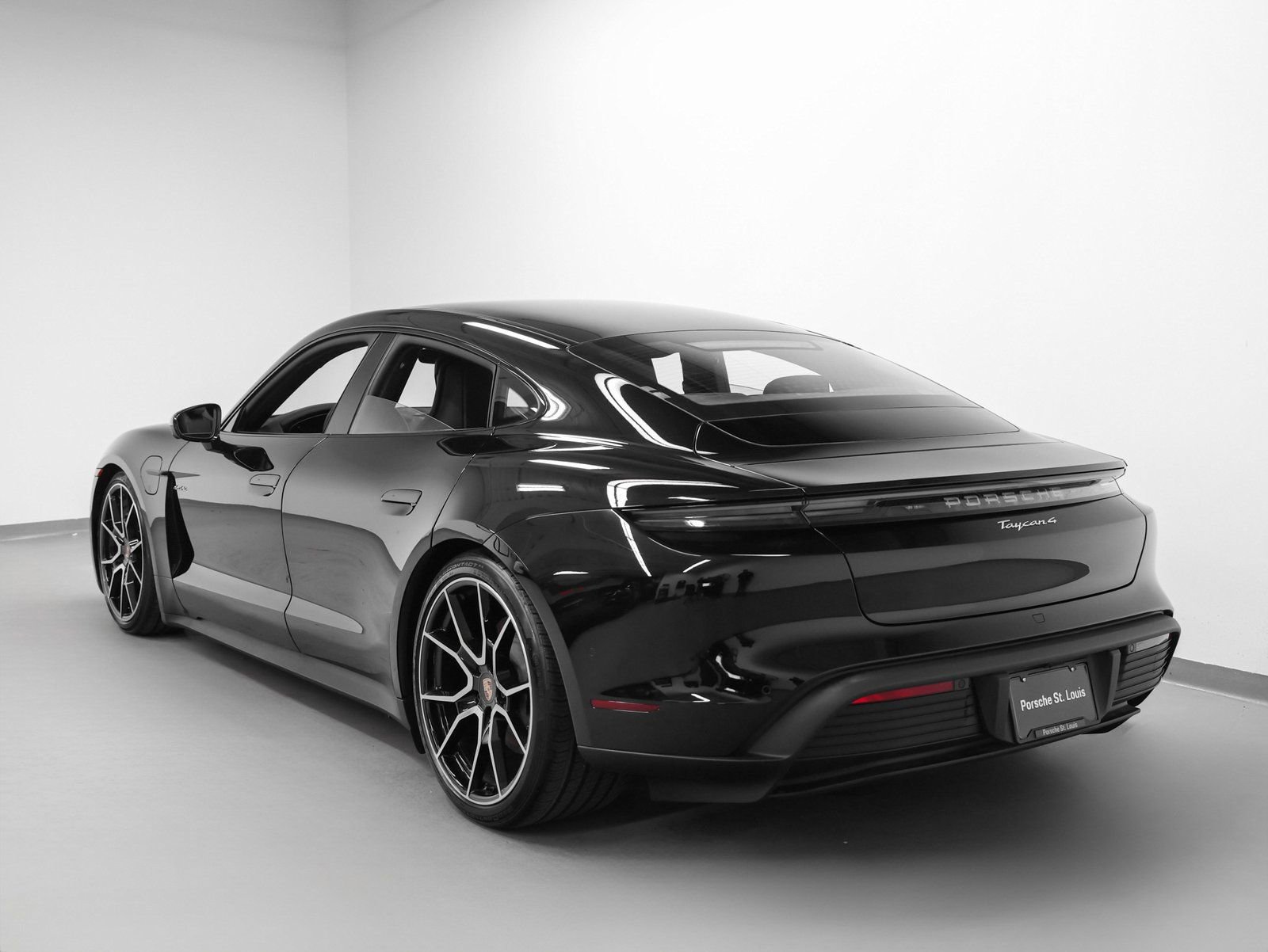 New 2025 Porsche Taycan image 3