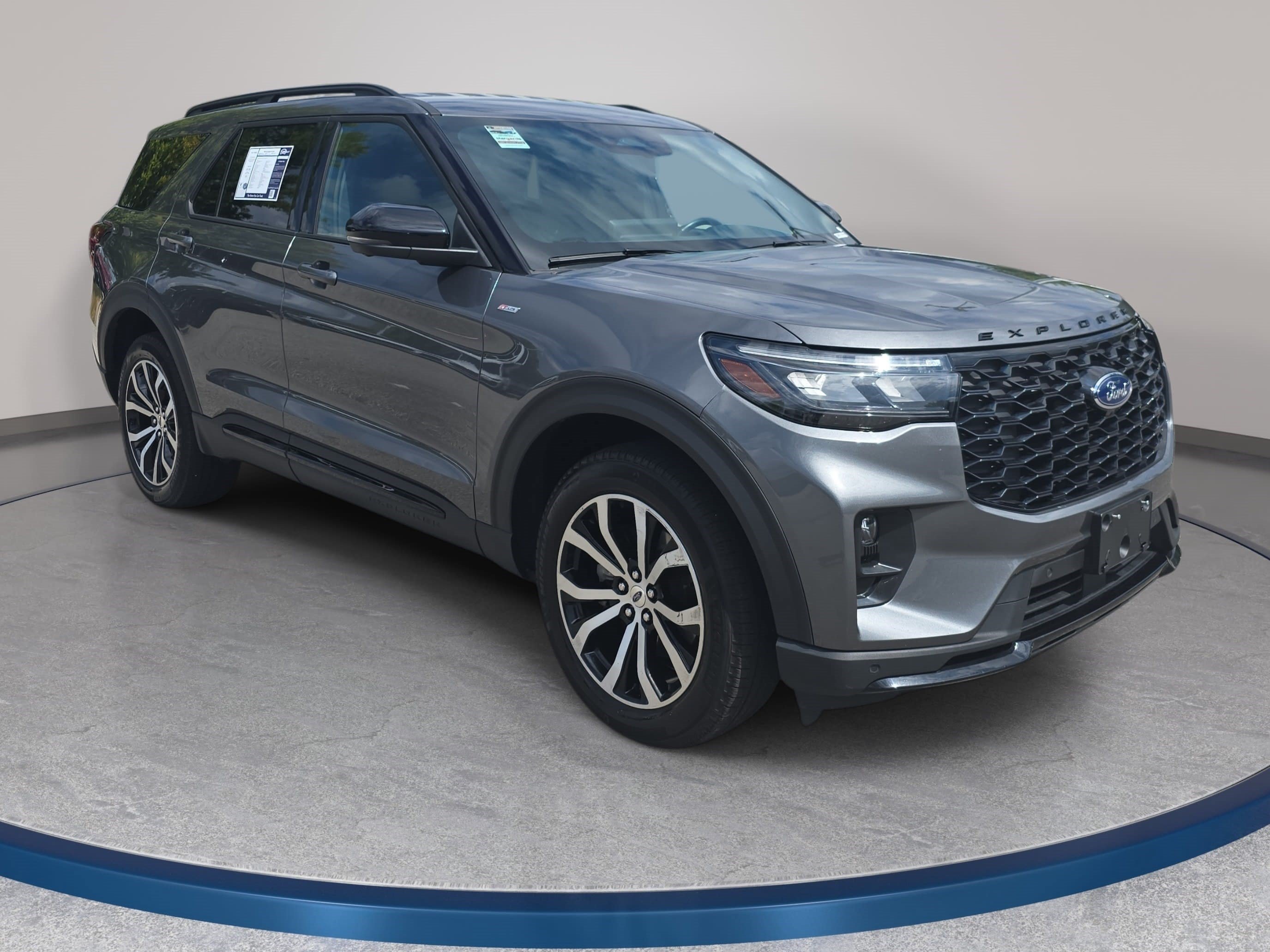 Used 2025 Ford Explorer ST-Line AWD/4WD image 3
