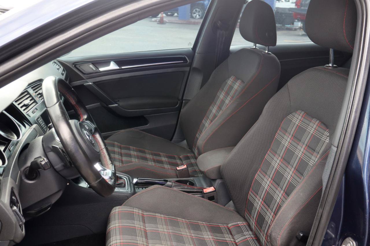 Used 2016 Volkswagen GTI SE FWD image 14