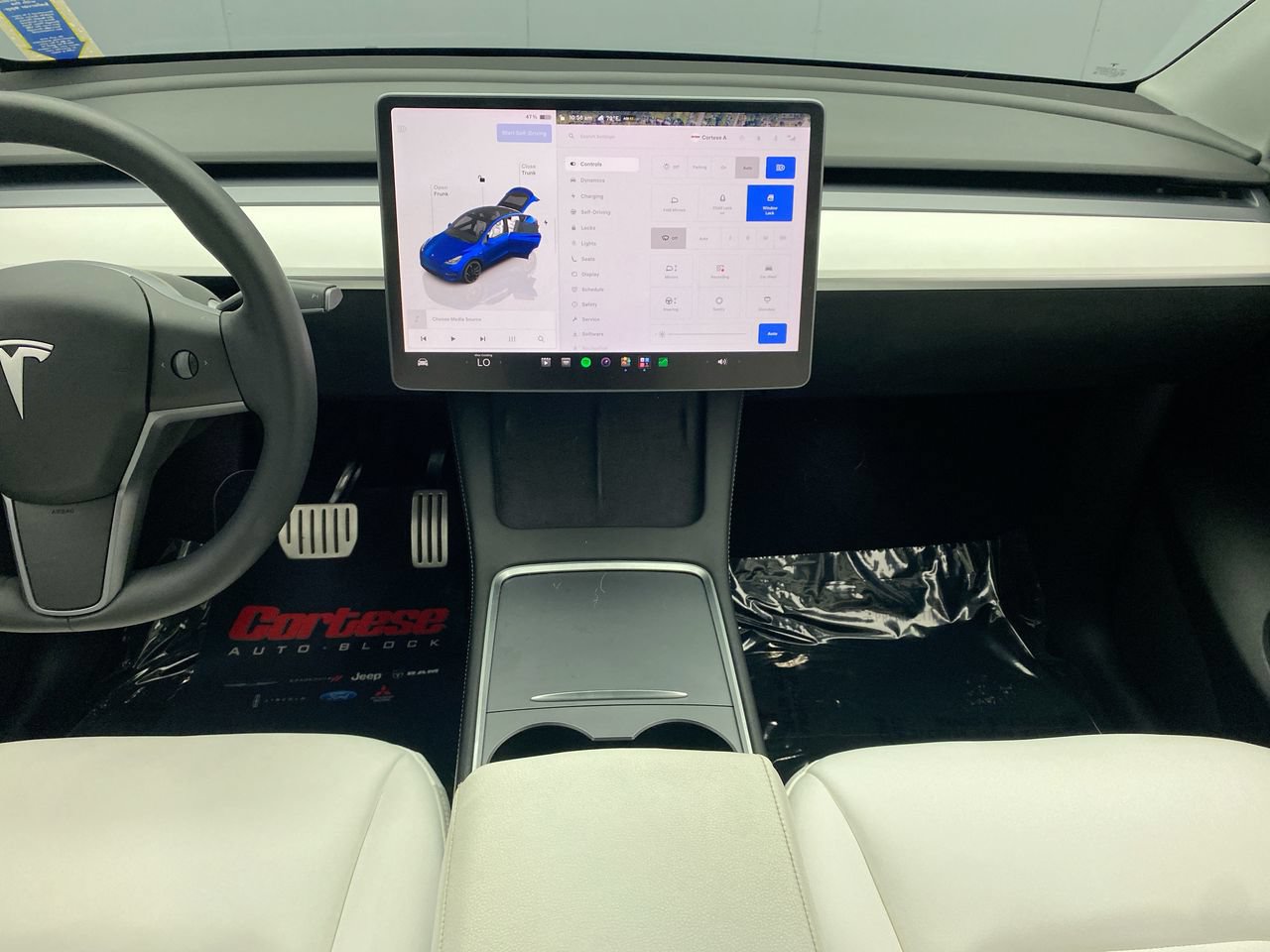 Used 2022 Tesla Model Y Performance AWD/4WD image 22