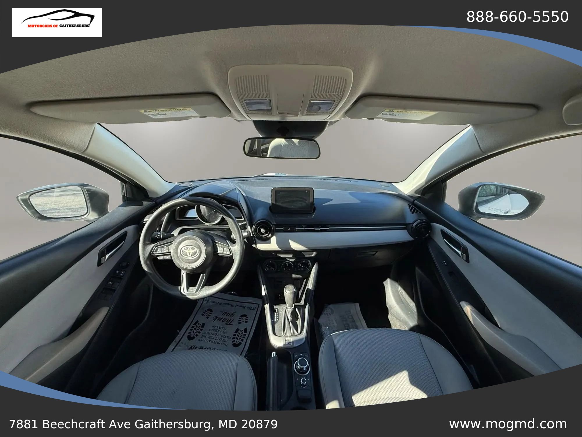 Used 2019 Toyota Yaris L image 17