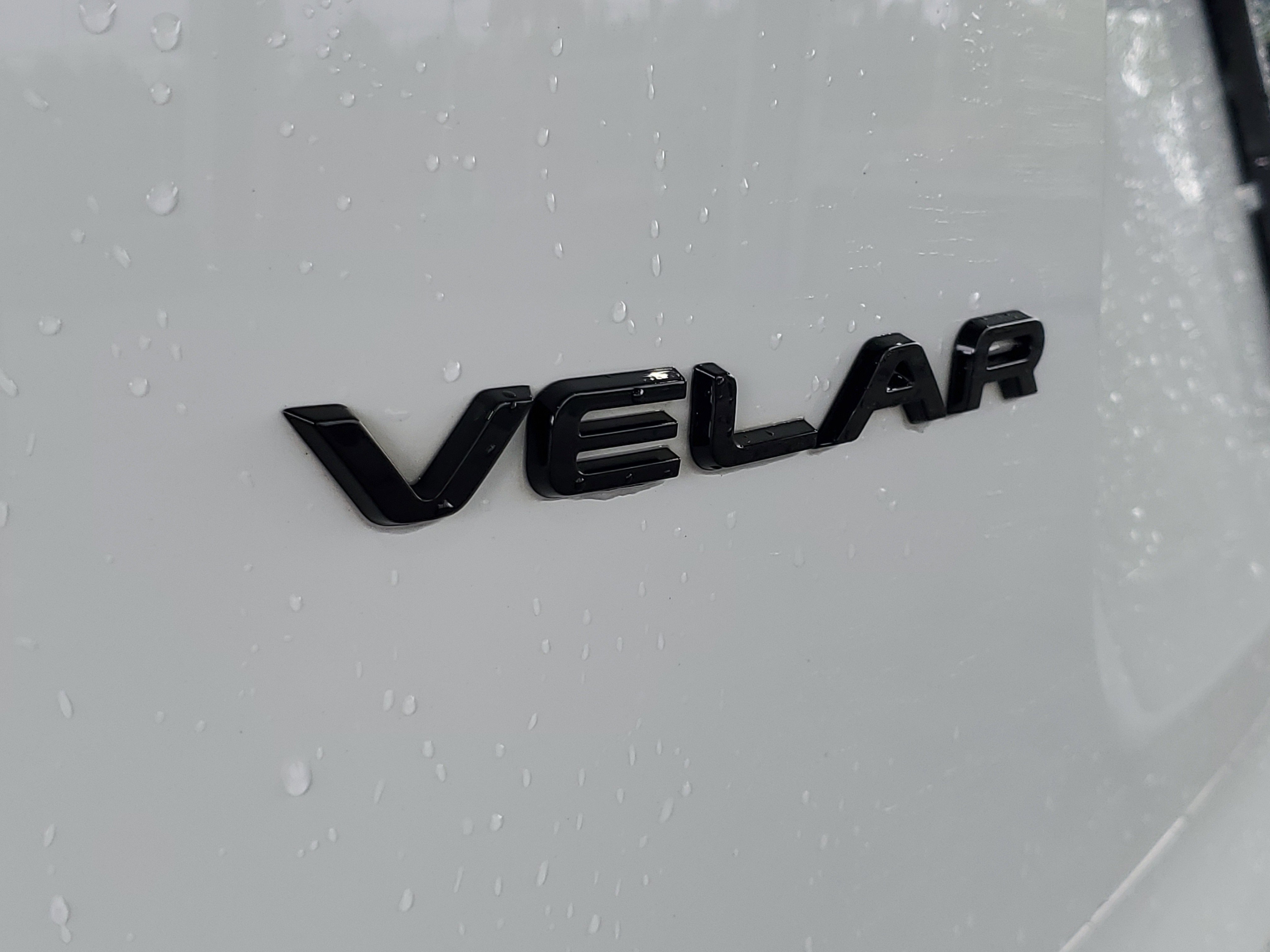 Used 2025 Land Rover Range Rover Velar Dynamic SE AWD/4WD image 6