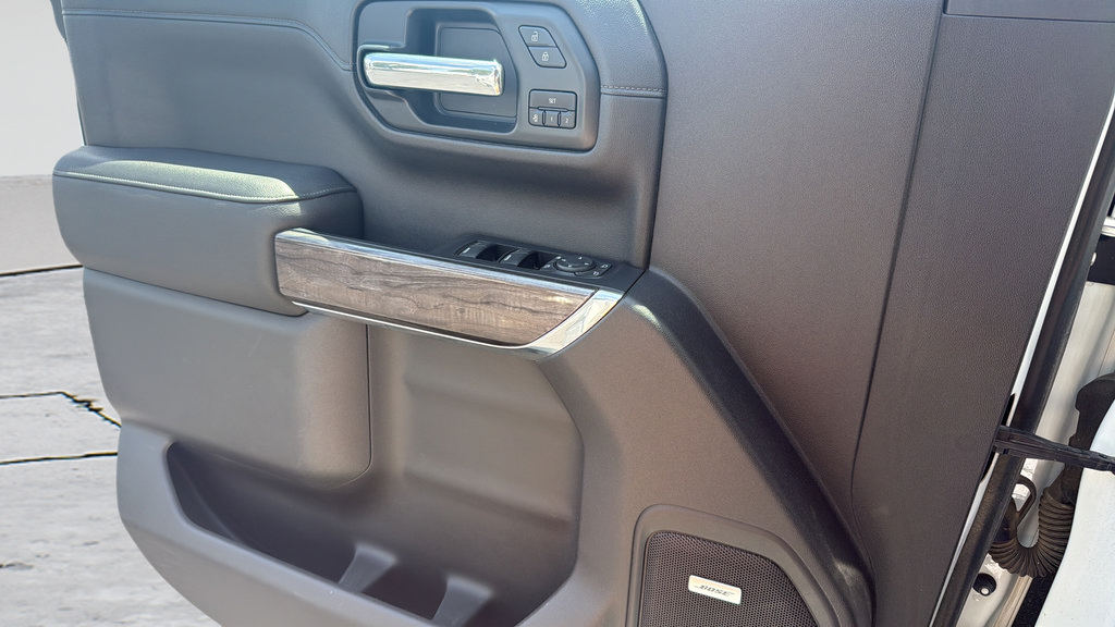 Used 2019 Chevrolet Silverado 1500 LTZ w/ LTZ Premium Package AWD/4WD image 33
