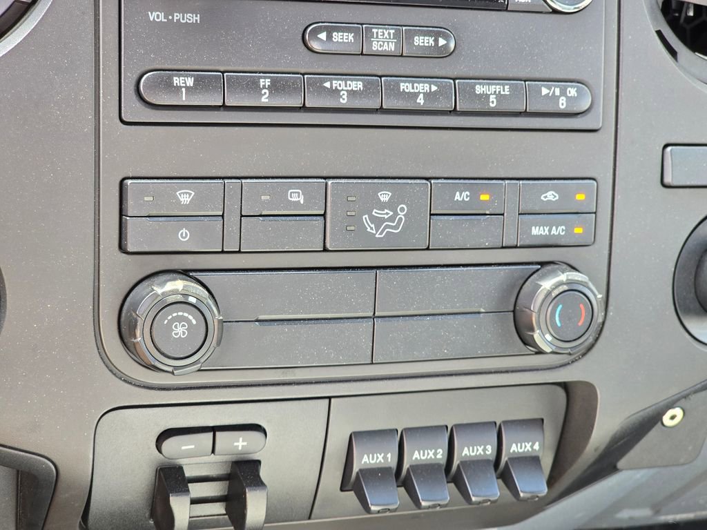 Used 2016 Ford F550 2WD Regular Cab Super Duty image 20