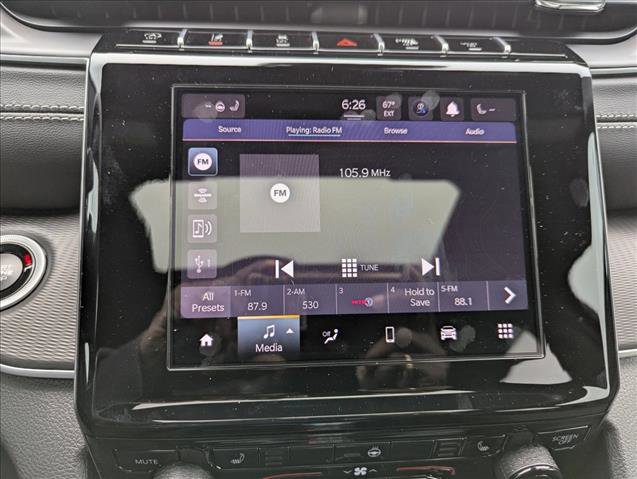 Used 2025 Jeep Grand Cherokee Laredo image 16