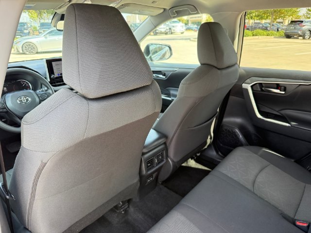 Used 2024 Toyota RAV4 XLE FWD image 23