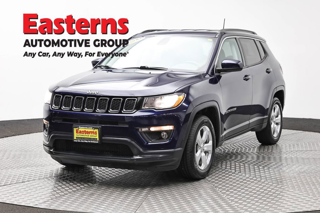 Used 2019 Jeep Compass Latitude FWD image 1