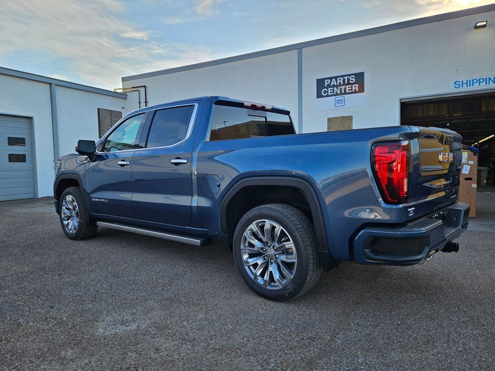 New 2026 GMC Sierra 1500 Denali w/ Denali Reserve Package AWD/4WD image 3