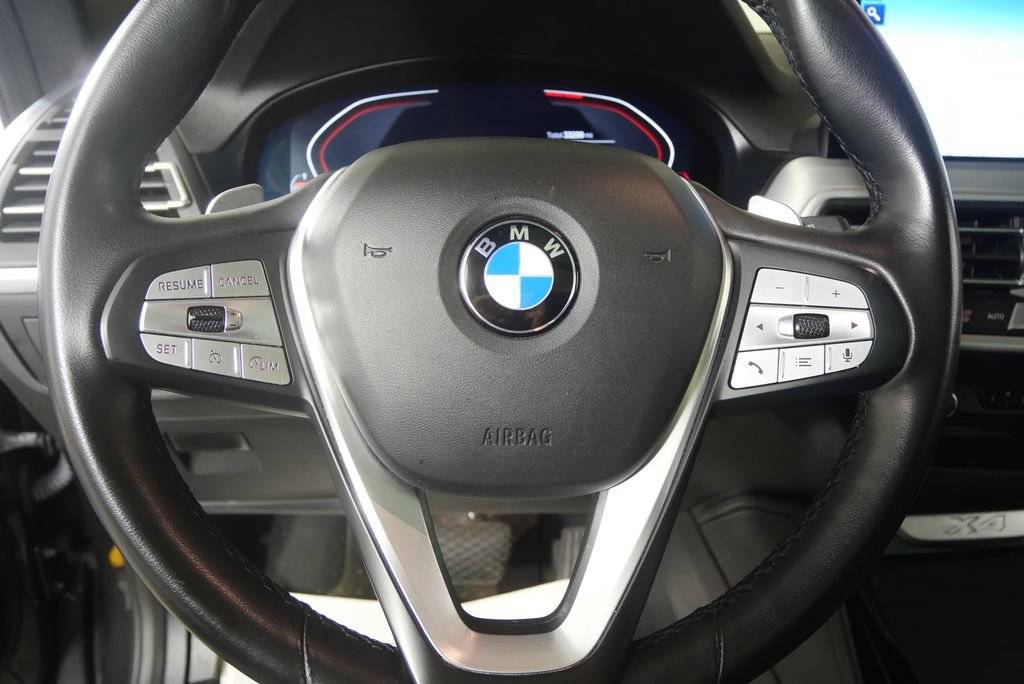 Used 2022 BMW X4 xDrive30i w/ Parking Assistance Package AWD/4WD image 18