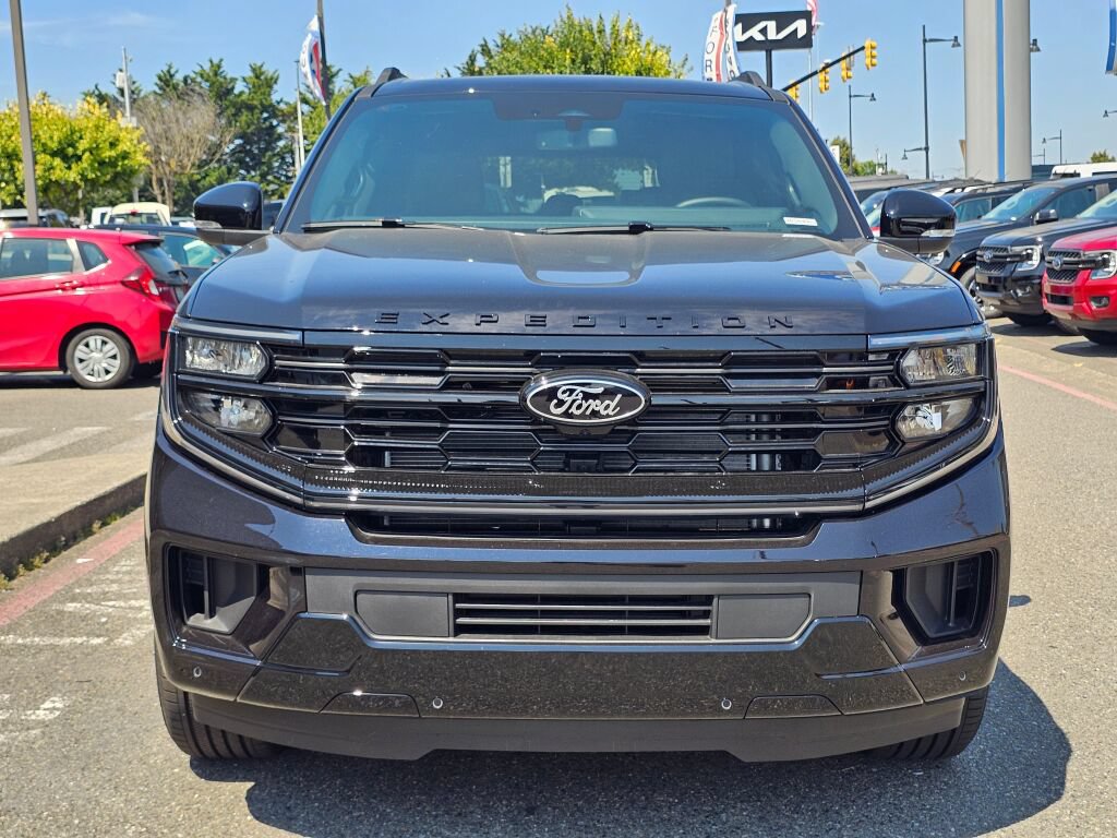 New 2026 Ford Expedition Max Platinum w/ Stealth Performance Package AWD/4WD image 2