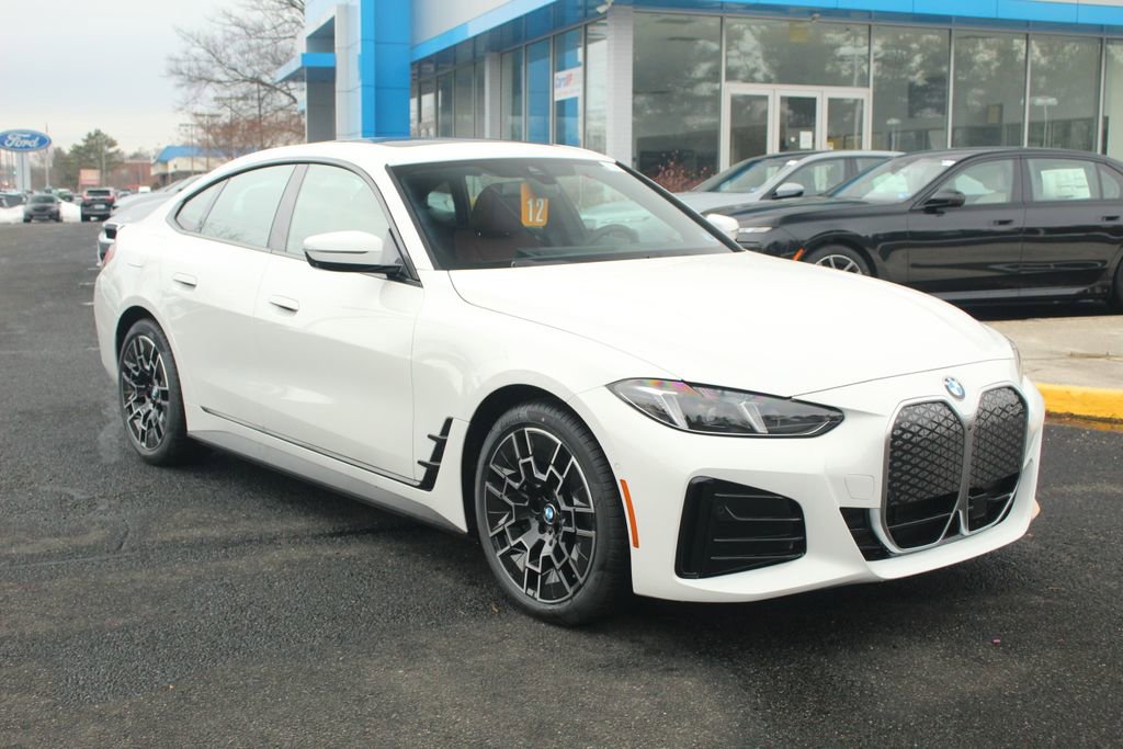 New 2026 BMW i4 xDrive40i w/ M Sport Package AWD/4WD image 1