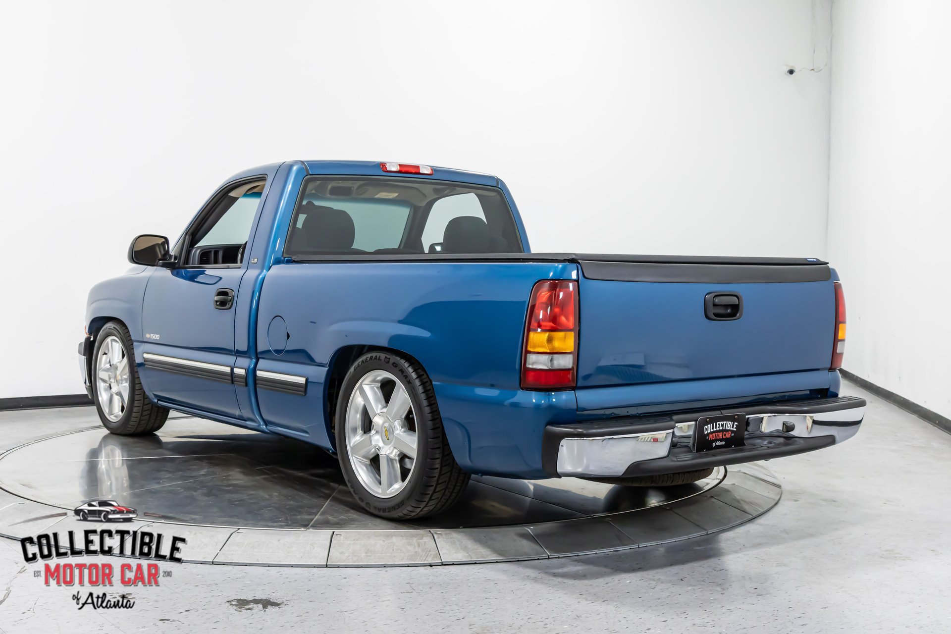 Used 2002 Chevrolet Silverado 1500 2WD Regular Cab image 12