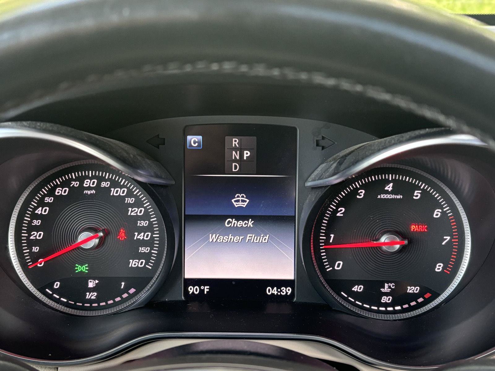 Used 2017 Mercedes-Benz GLC 300 4MATIC image 34
