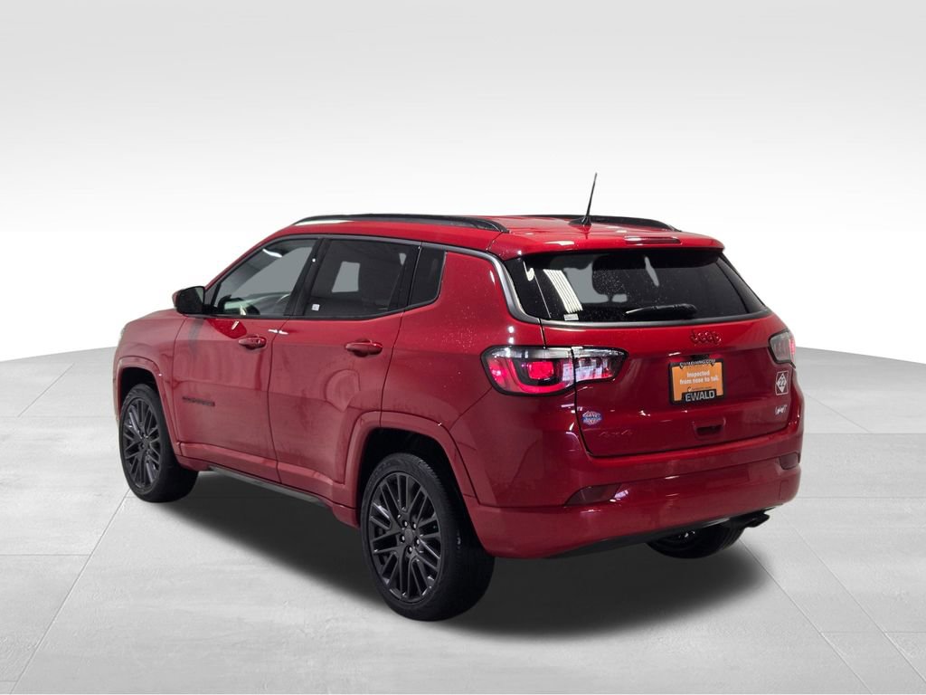 Certified 2022 Jeep Compass Limited image 18