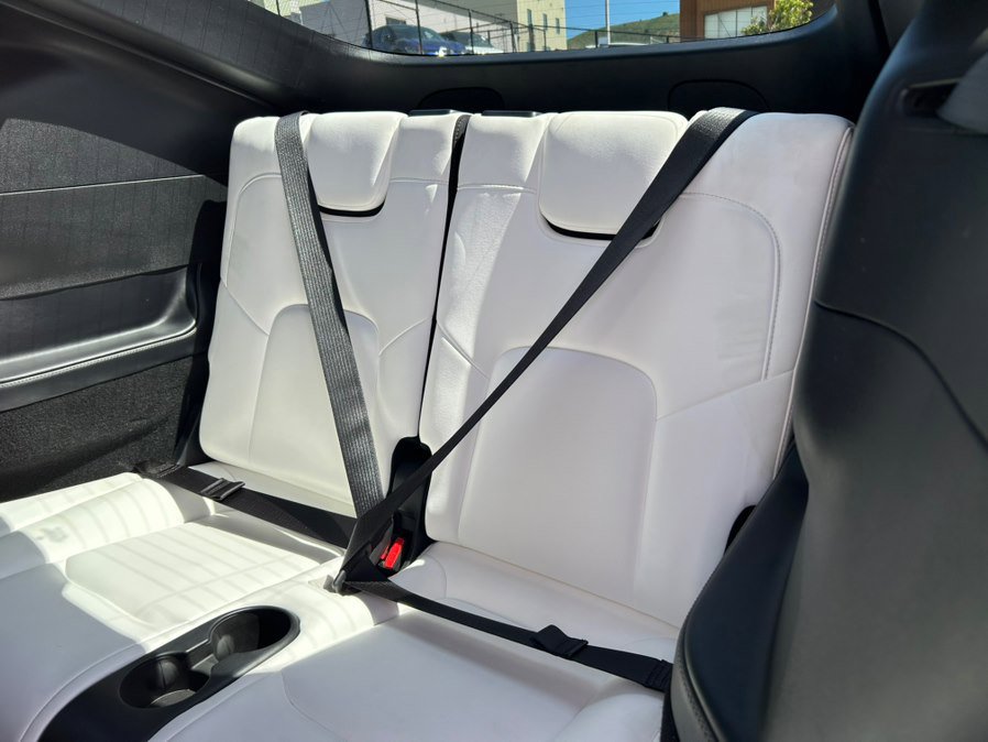 Used 2021 Tesla Model Y Long Range image 57