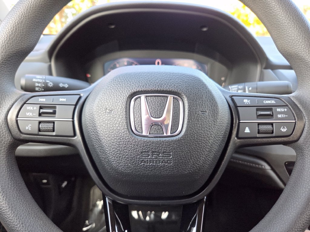Used 2025 Honda Accord LX image 28