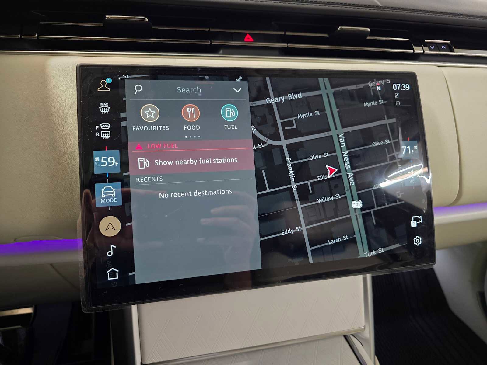 New 2025 Land Rover Range Rover SV image 30