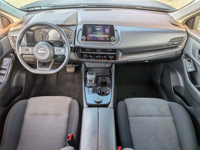 Used 2023 Nissan Rogue SV image 27