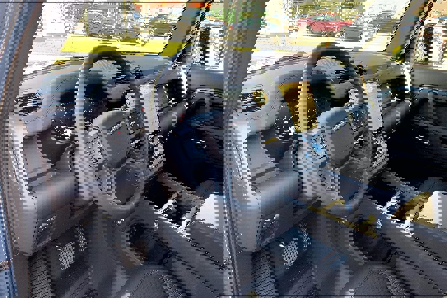 New 2026 Land Rover Defender 110 S image 8