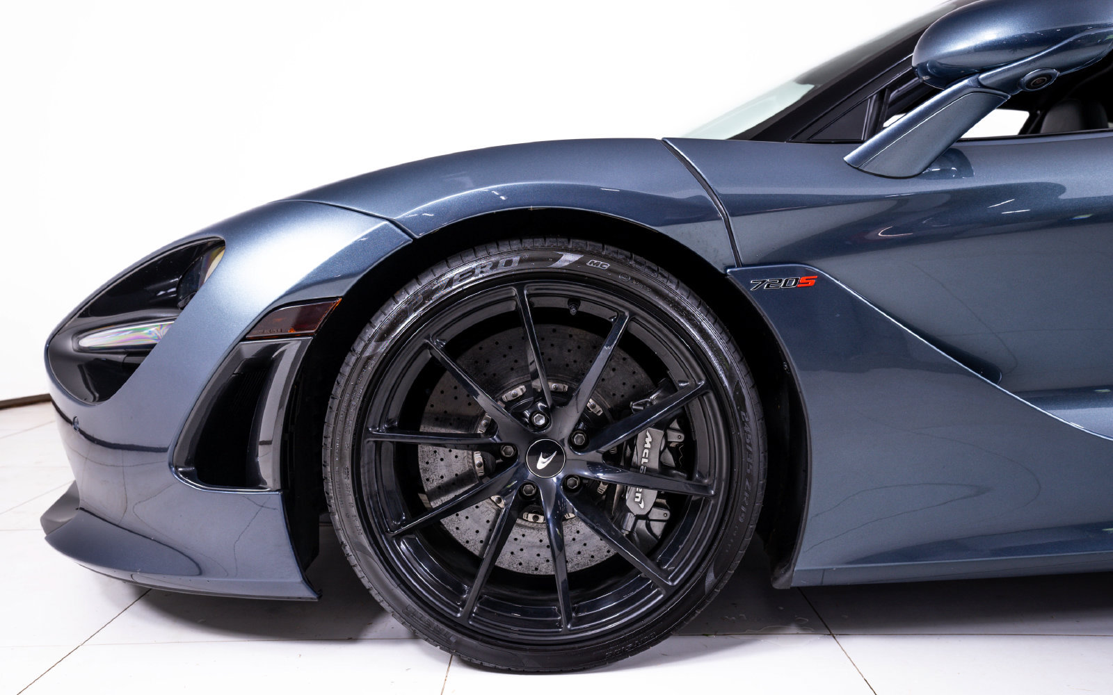 Used 2019 McLaren 720S RWD image 15
