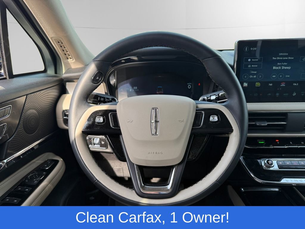 Used 2025 Lincoln Corsair AWD image 12