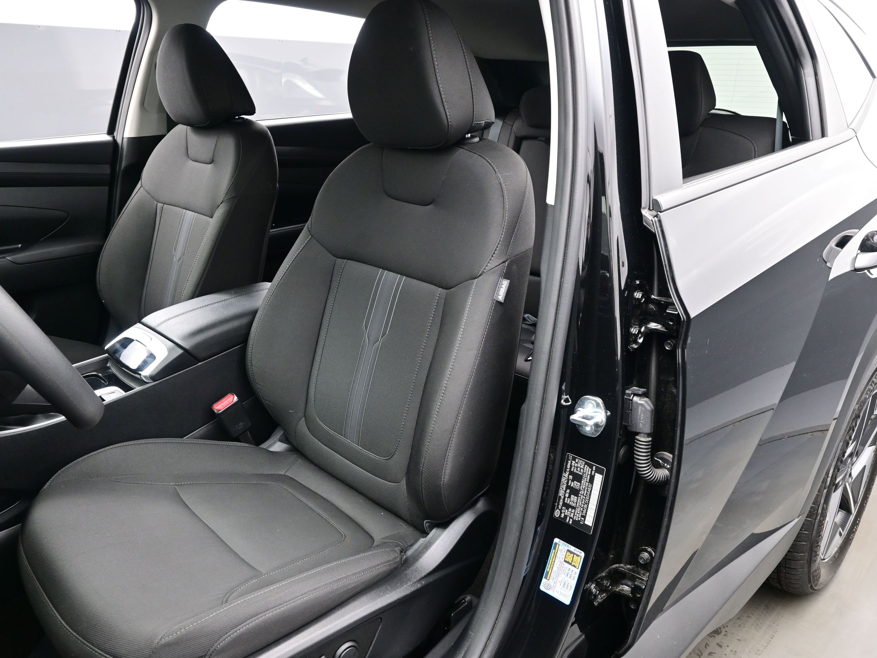 Certified 2025 Hyundai Tucson SEL image 12