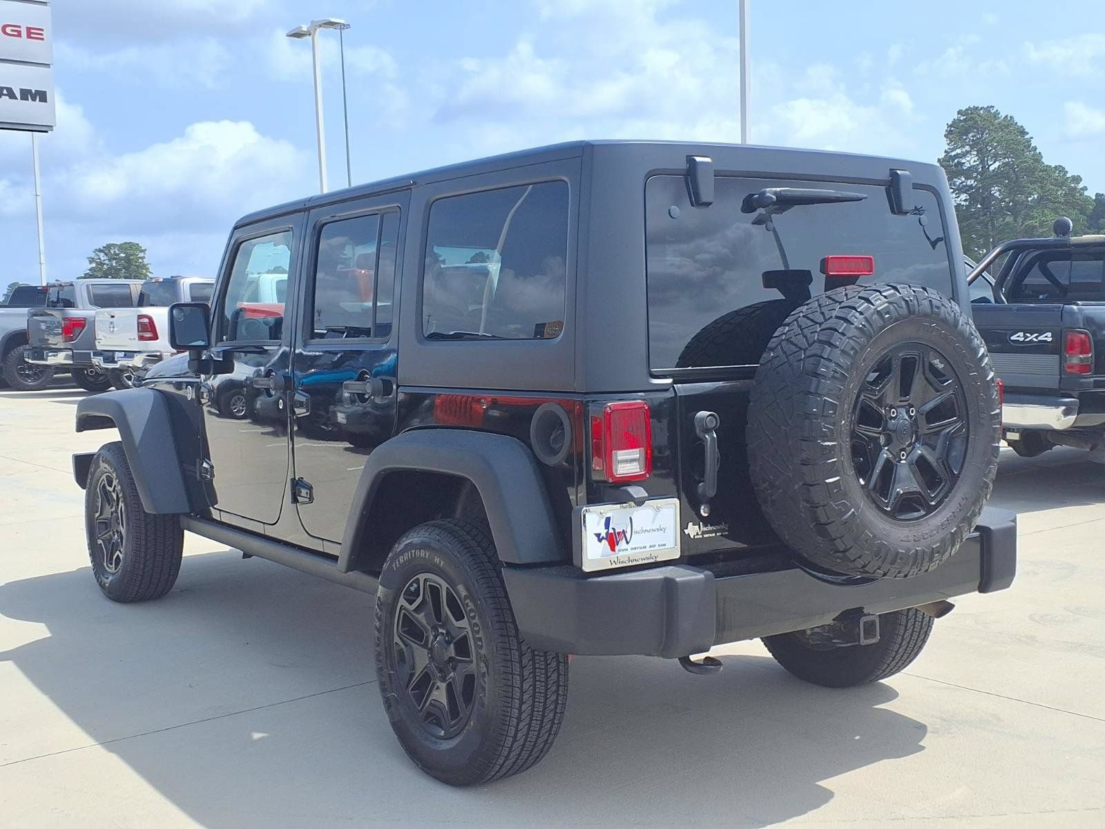 Used 2014 Jeep Wrangler Unlimited Sport AWD/4WD image 2