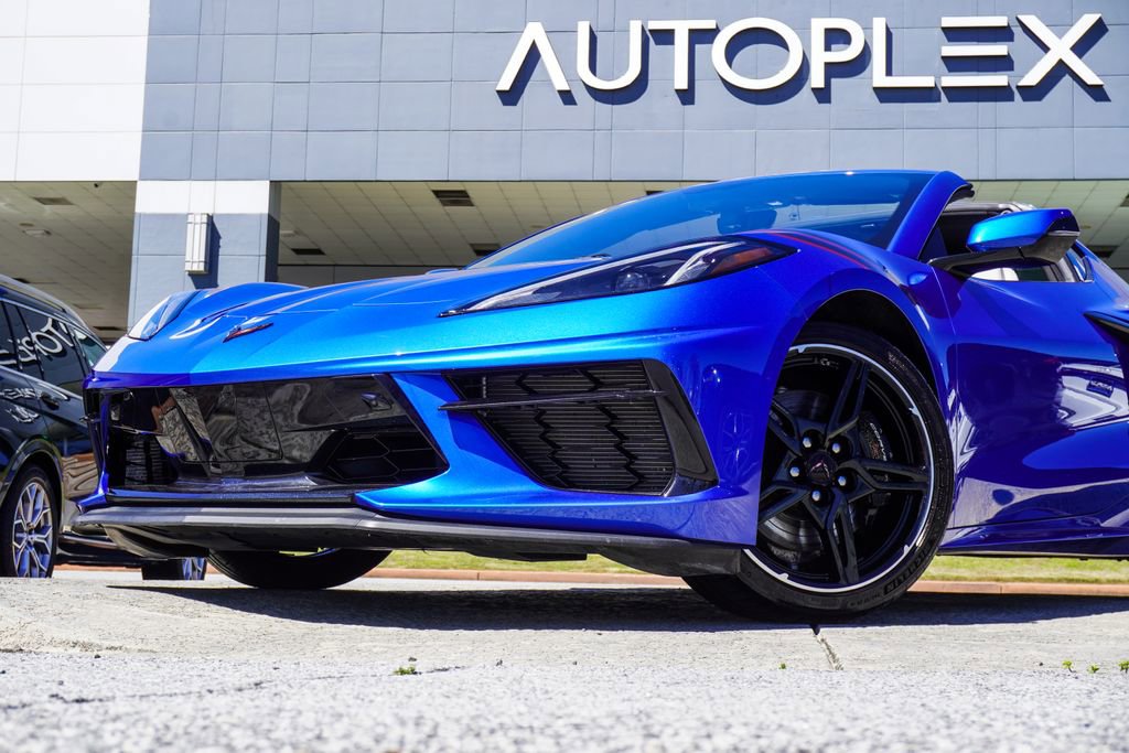 Used 2023 Chevrolet Corvette Stingray Preferred Cpe w/ Z51 Performance Package RWD image 2