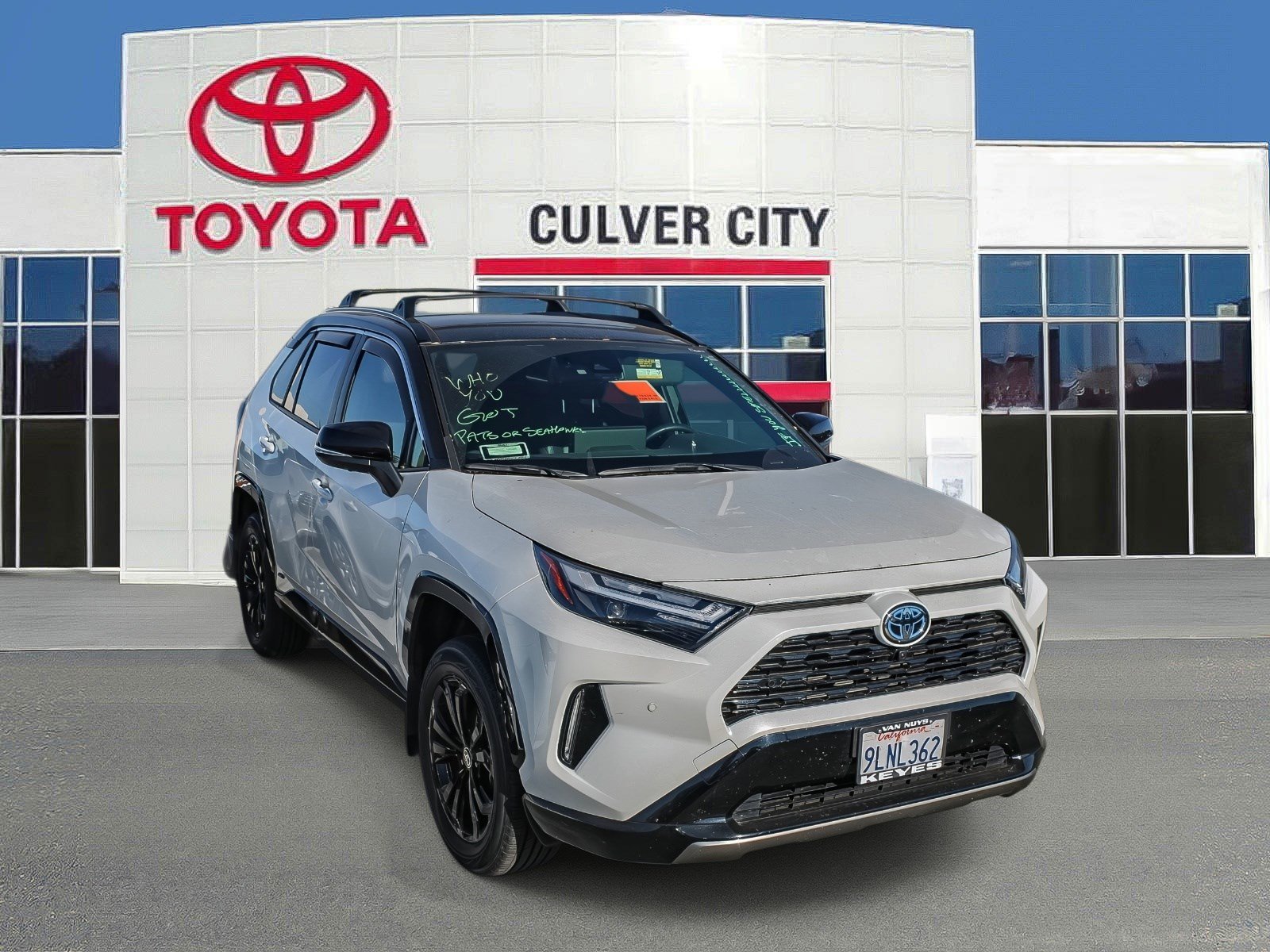 Used 2024 Toyota RAV4 XSE image 1