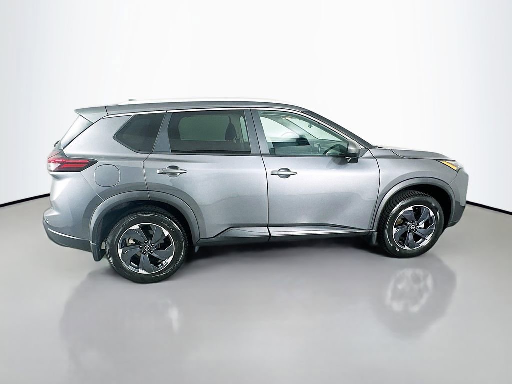 Used 2024 Nissan Rogue SV w/ SV Premium Package FWD image 8