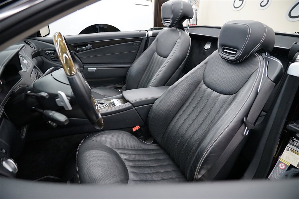 Used 2012 Mercedes-Benz SL 550 image 12
