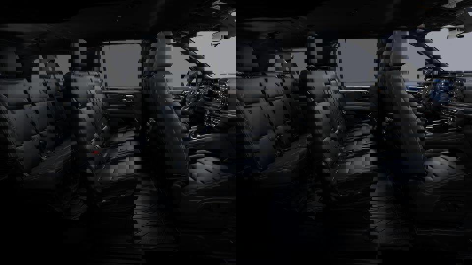 New 2025 Chevrolet Suburban LT image 10