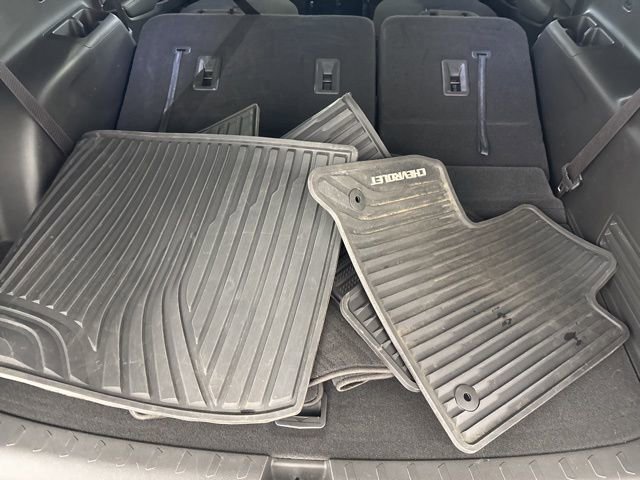 Used 2023 Chevrolet Traverse LT image 33