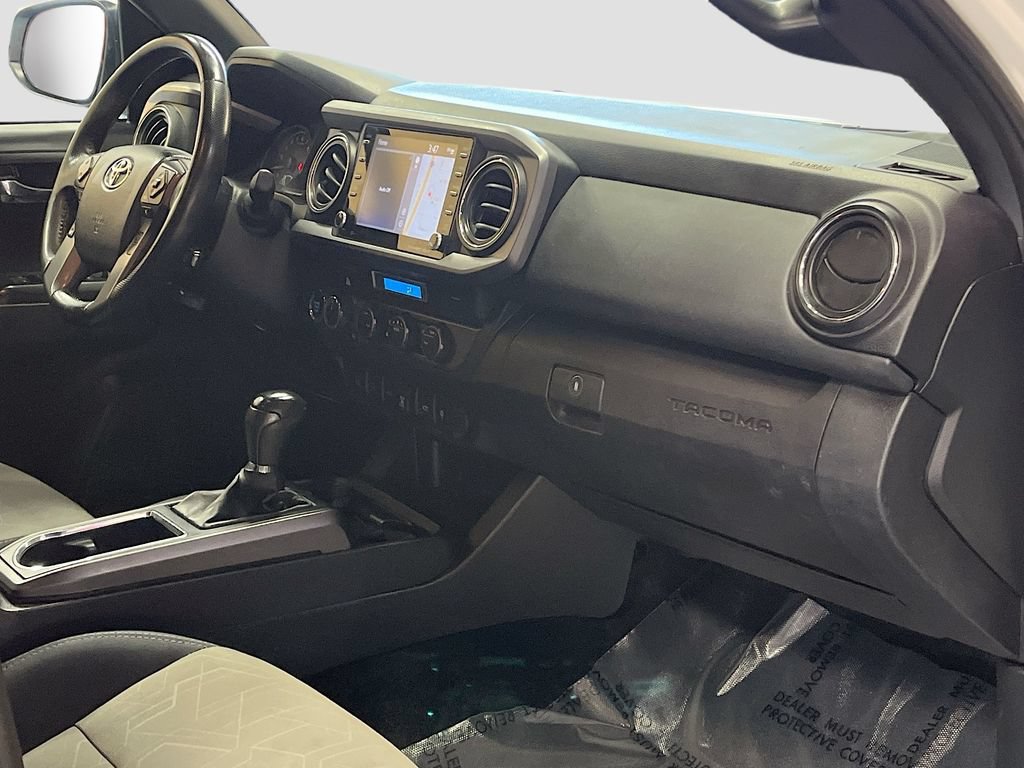Used 2021 Toyota Tacoma TRD Sport w/ Technology Package AWD/4WD image 27