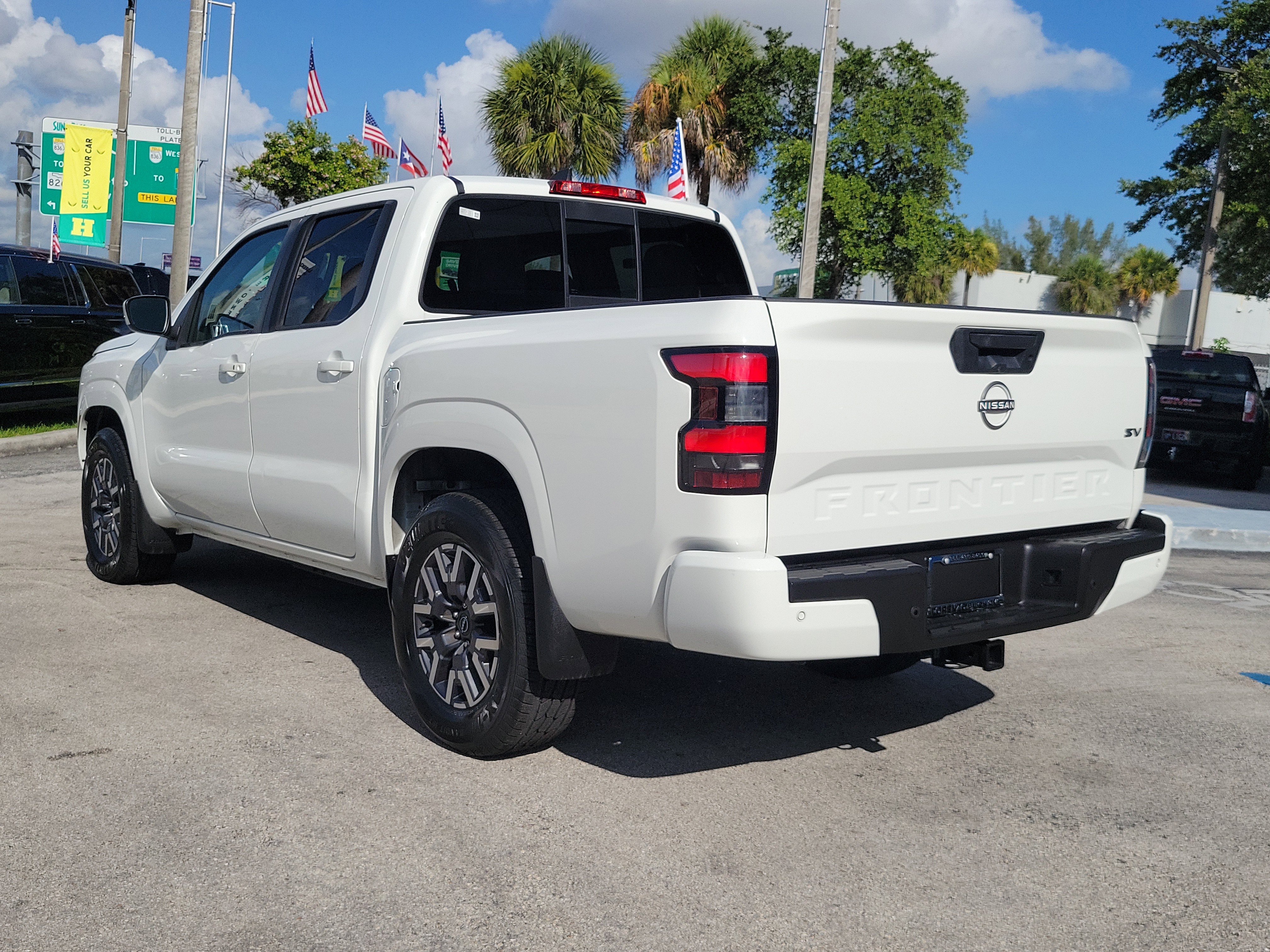 Used 2022 Nissan Frontier SV image 7